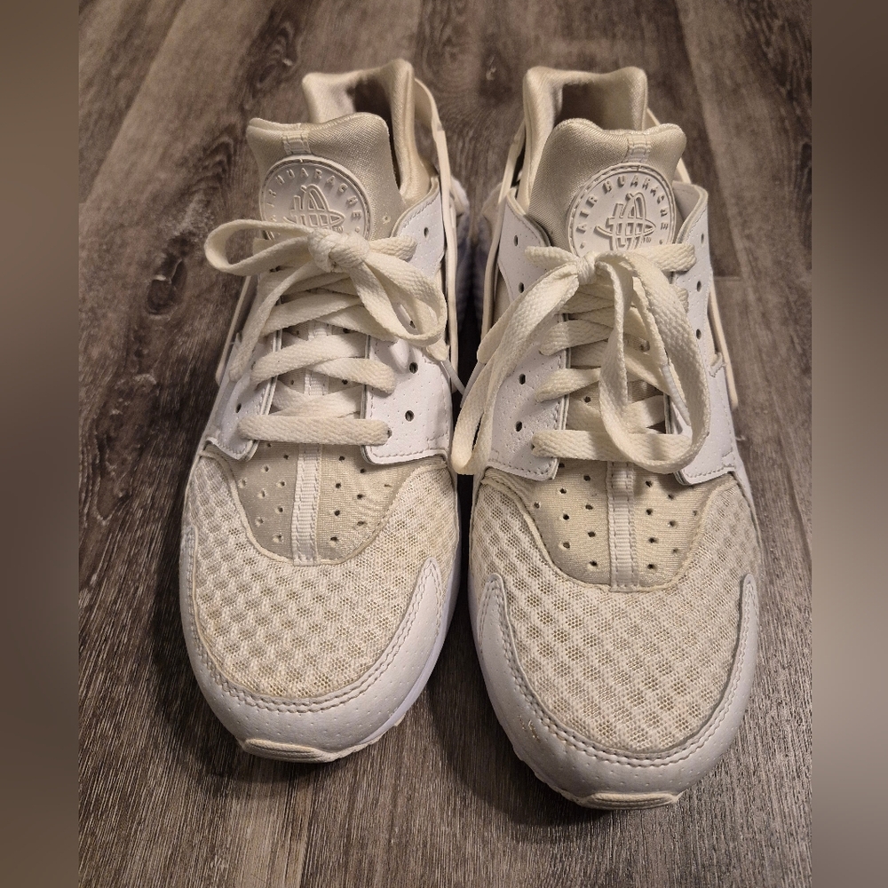 Nike Huraches - Picture 2 of 4